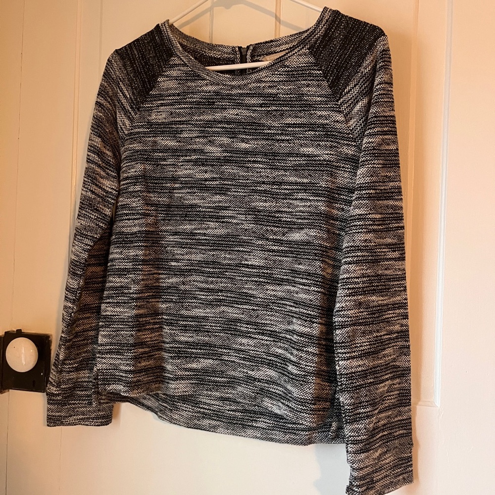 Banana Republic Black and White Top
